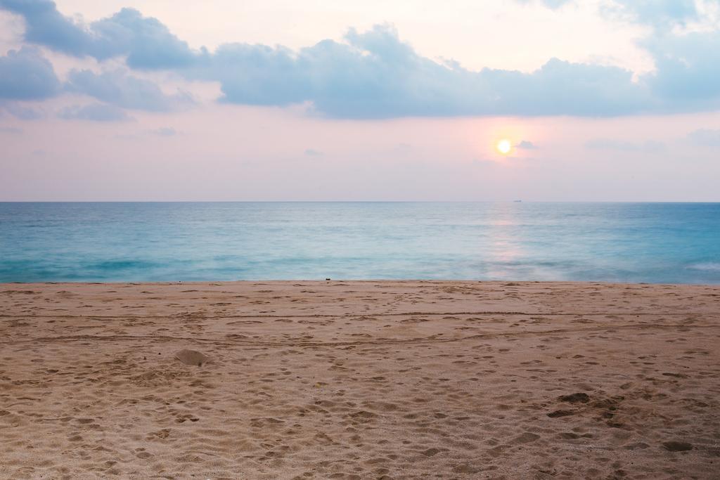 Blue Parrot Beach Villa อัมบาลังโกดา ภายนอก รูปภาพ