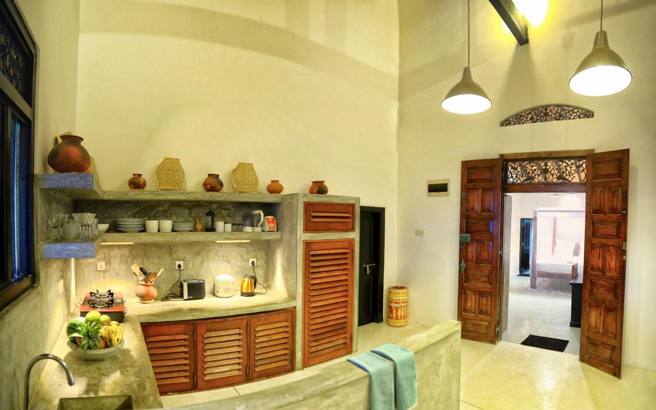 Blue Parrot Beach Villa อัมบาลังโกดา ภายนอก รูปภาพ